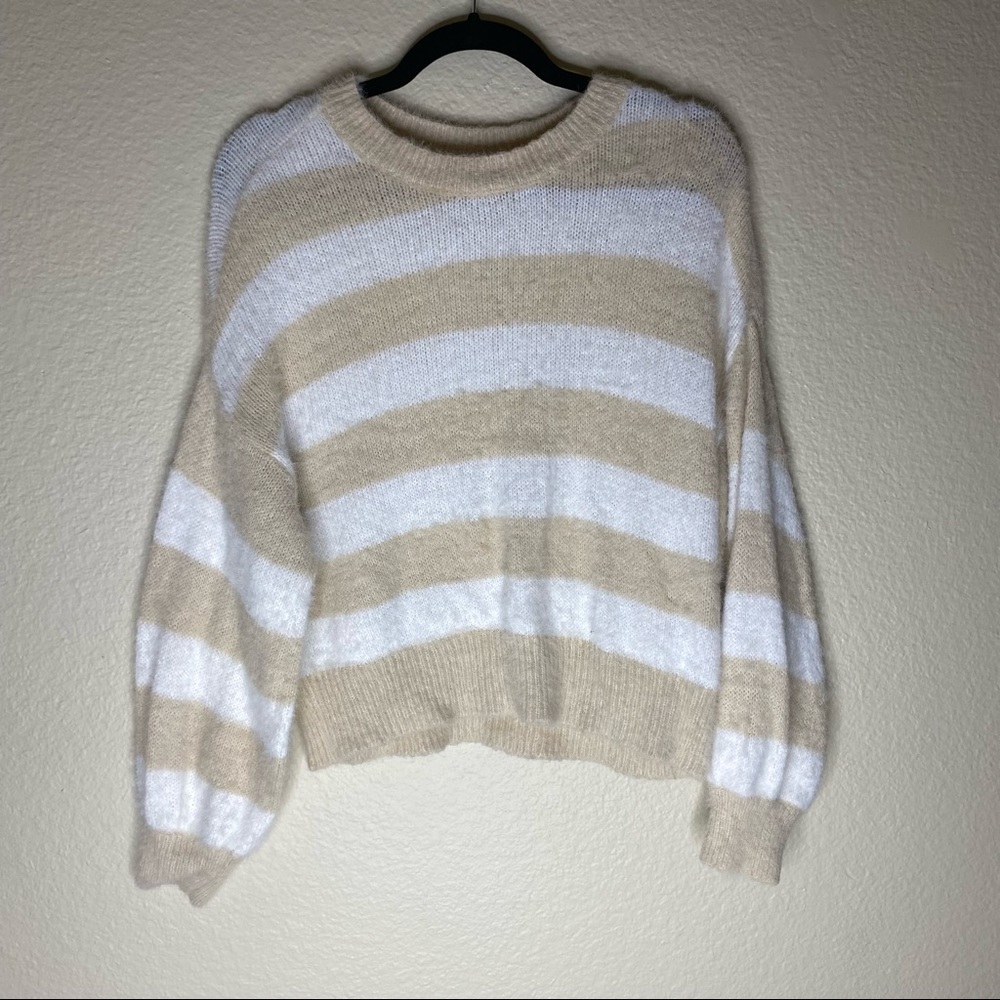 Wild Fable Cream and White Stripped Sweater Size S